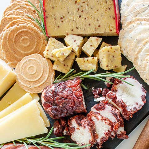 Extravagant Taste of The World Gift Box